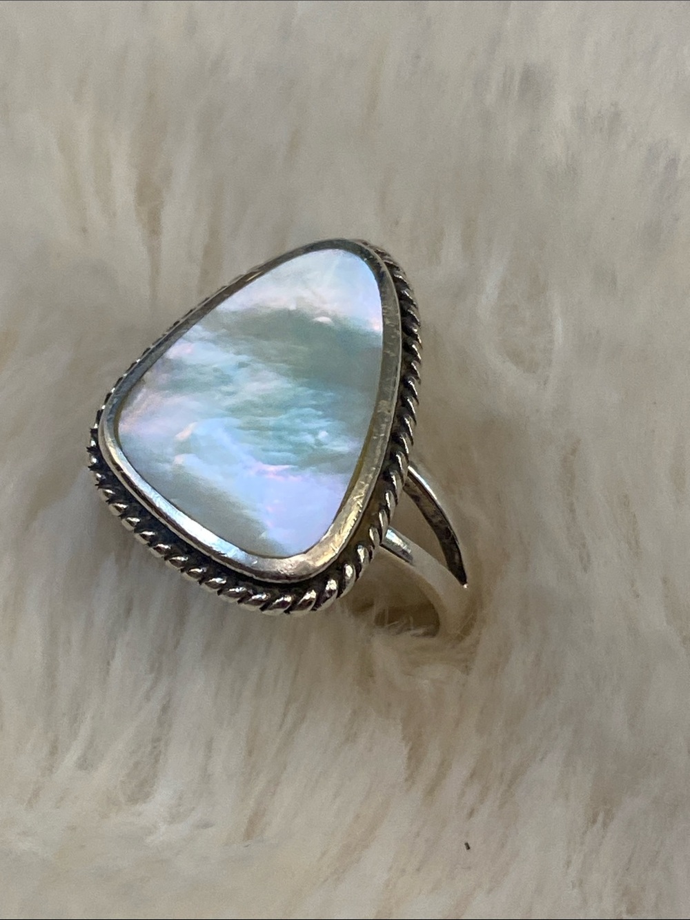 Shell Ring - Picture 2 of 6